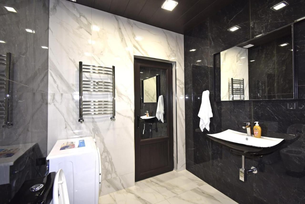 Luxuary 2Bedroom 2 Bathroom Apartment With Jacuzzi Erévan Extérieur photo