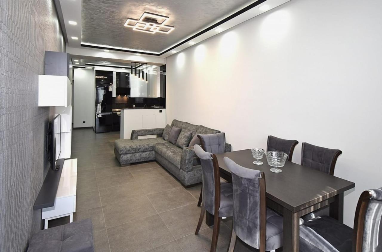 Luxuary 2Bedroom 2 Bathroom Apartment With Jacuzzi Erévan Extérieur photo